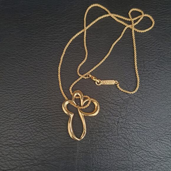 Napier‎ Gold Tone Necklace Abstract Flower - Picture 2 of 7